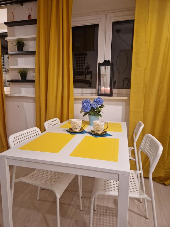 Apartament Ks Trzech Krzyzy Warszawa Zewnętrze zdjęcie